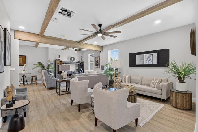 525 19TH STREET NW, Ruskin, FL 33570
