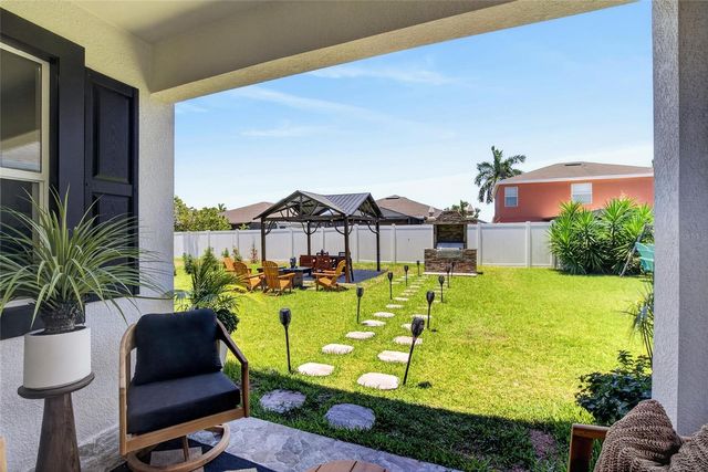 525 19TH STREET NW, Ruskin, FL 33570
