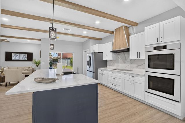 525 19TH STREET NW, Ruskin, FL 33570