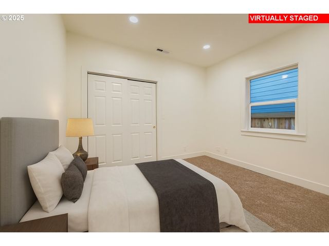 4734 Ne 100TH Ave, Portland, OR 97220