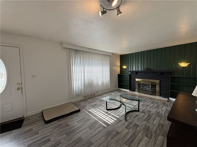 431 Beatty Rd, Monroeville, PA 15146