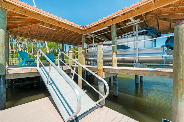 636 N RIVERSIDE DRIVE, New Smyrna Beach, FL 32168