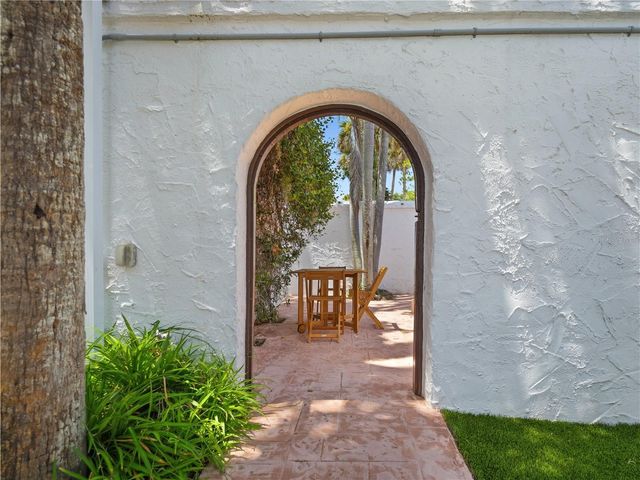636 N RIVERSIDE DRIVE, New Smyrna Beach, FL 32168
