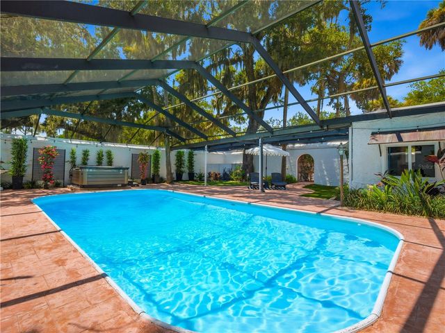 636 N RIVERSIDE DRIVE, New Smyrna Beach, FL 32168