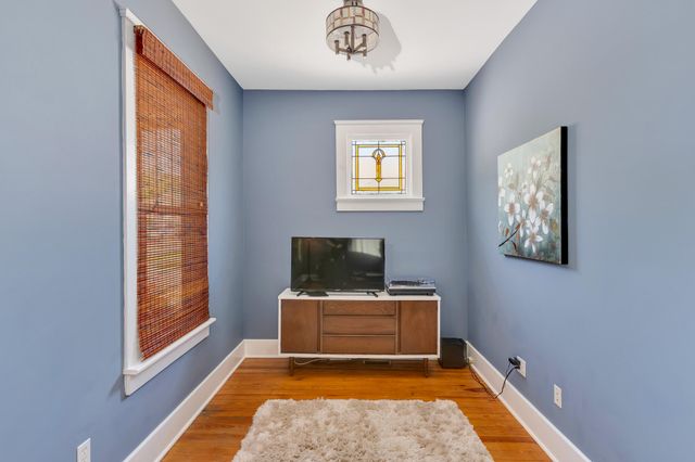 1004 S Highland Park Avenue, Chattanooga, TN 37404