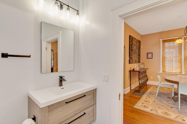 1004 S Highland Park Avenue, Chattanooga, TN 37404