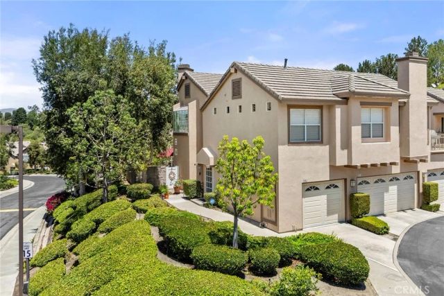 1382 S Country Glen Way, Anaheim Hills, CA 92808