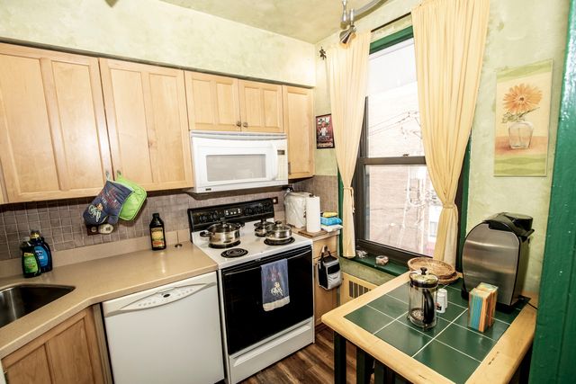 7363 S South Shore Drive 409, Chicago, IL 60649