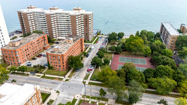 7363 S South Shore Drive 409, Chicago, IL 60649