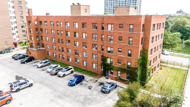 7363 S South Shore Drive 409, Chicago, IL 60649