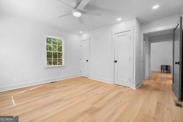 138 W Dixie Avenue SE, Marietta, GA 30008