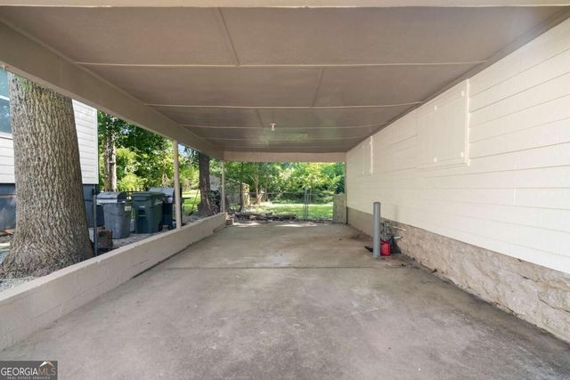 138 W Dixie Avenue SE, Marietta, GA 30008
