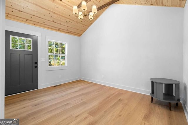 138 W Dixie Avenue SE, Marietta, GA 30008
