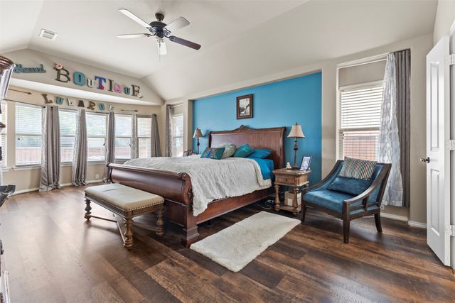 726 Celebrity Court, Midlothian, TX 76065