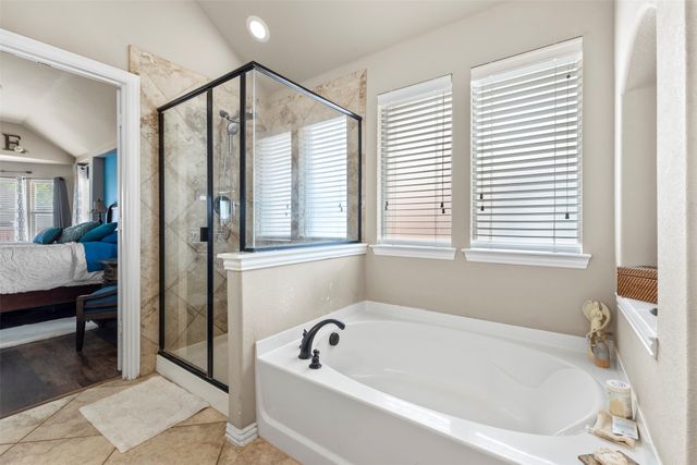 726 Celebrity Court, Midlothian, TX 76065
