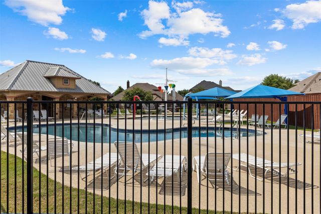 726 Celebrity Court, Midlothian, TX 76065