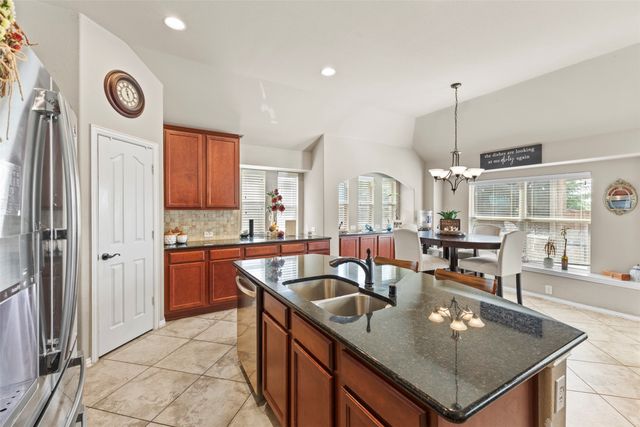 726 Celebrity Court, Midlothian, TX 76065