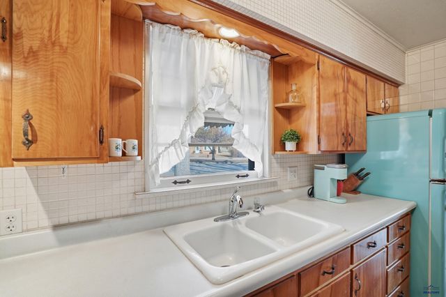 101 42ND, Rapid City, SD 57702