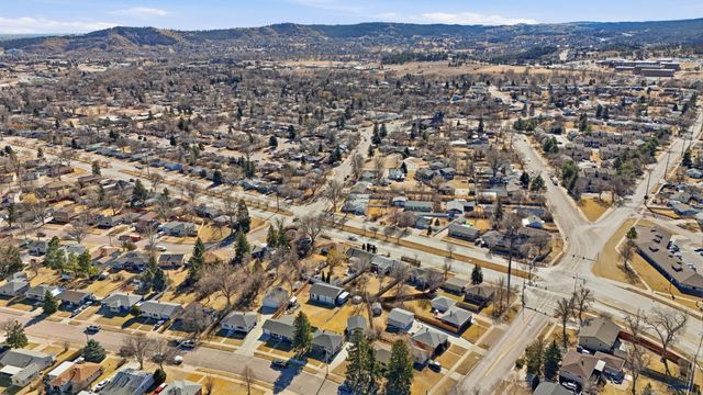 101 42ND, Rapid City, SD 57702