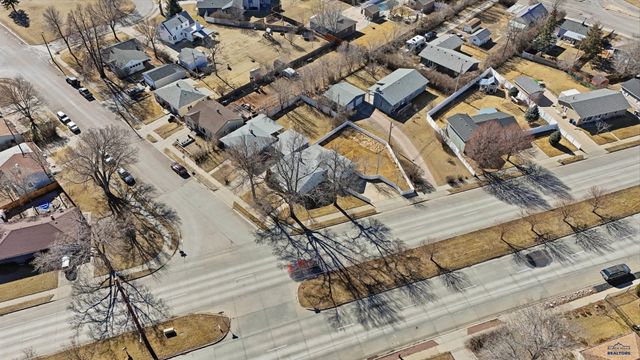 101 42ND, Rapid City, SD 57702