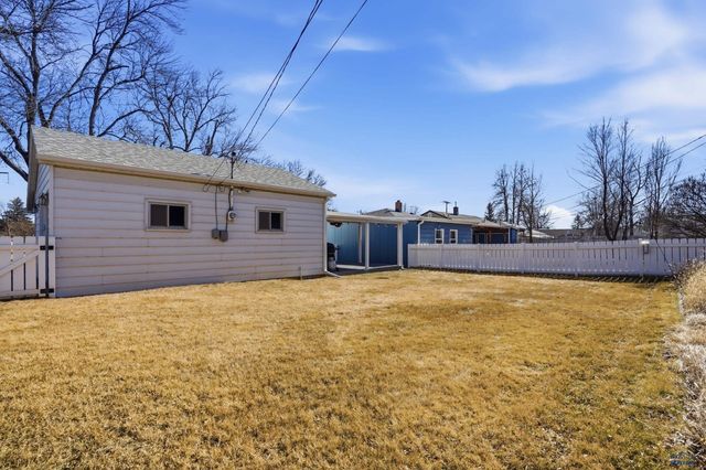 101 42ND, Rapid City, SD 57702