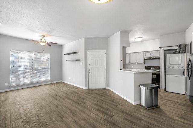 2450 Wickersham LN 1301, Austin, TX 78741