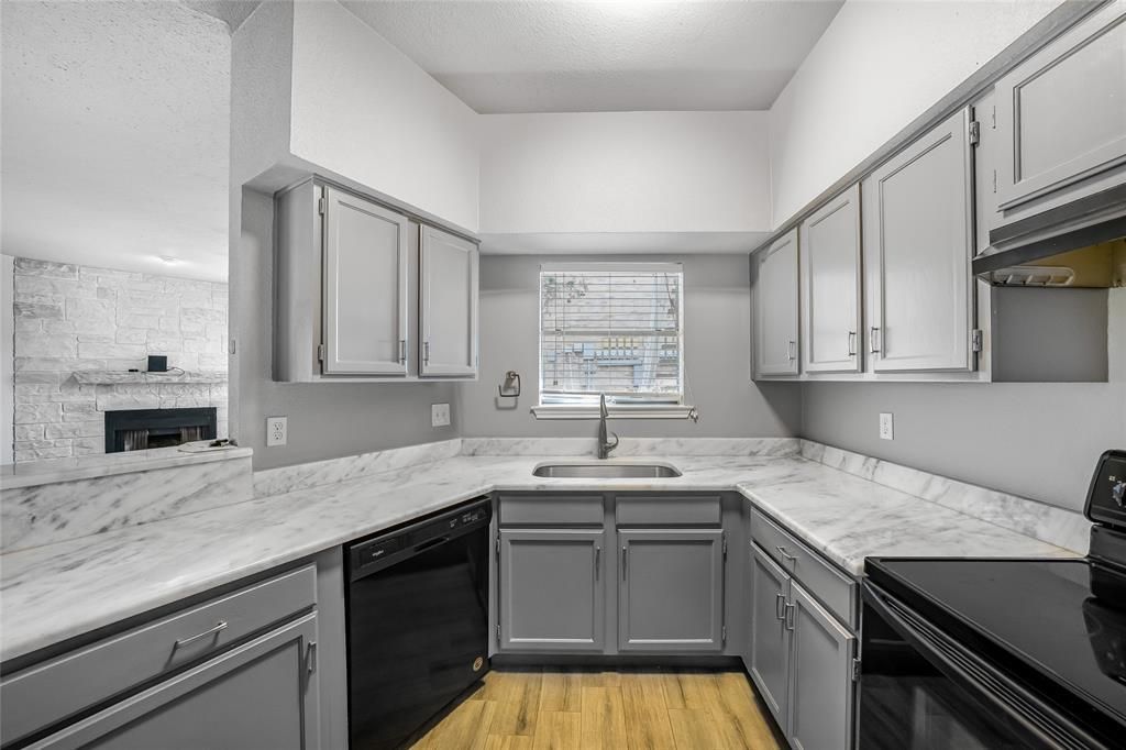 2450 Wickersham LN 1301, Austin, TX 78741