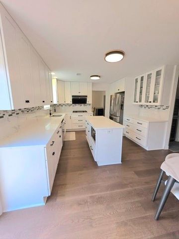 841 Holly Meadow Drive, Buford, GA 30518
