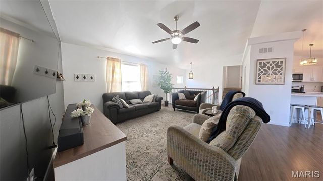 17 Faith Drive, Fairview Heights, IL 62208