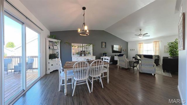 17 Faith Drive, Fairview Heights, IL 62208