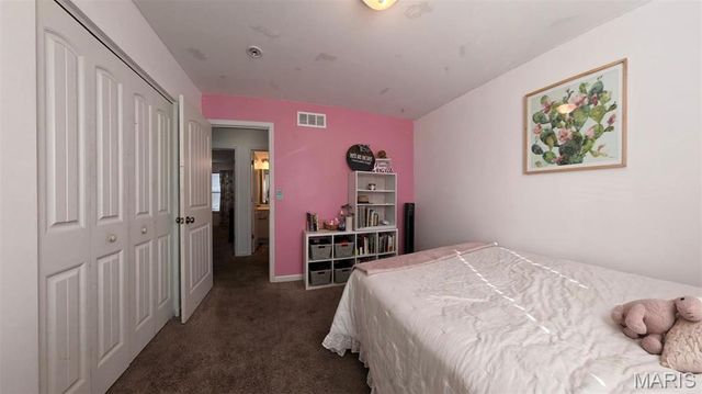 17 Faith Drive, Fairview Heights, IL 62208