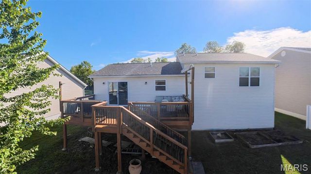 17 Faith Drive, Fairview Heights, IL 62208