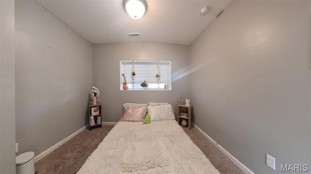 17 Faith Drive, Fairview Heights, IL 62208