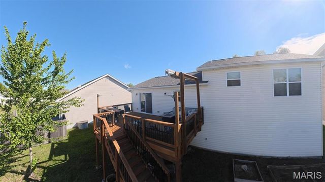 17 Faith Drive, Fairview Heights, IL 62208