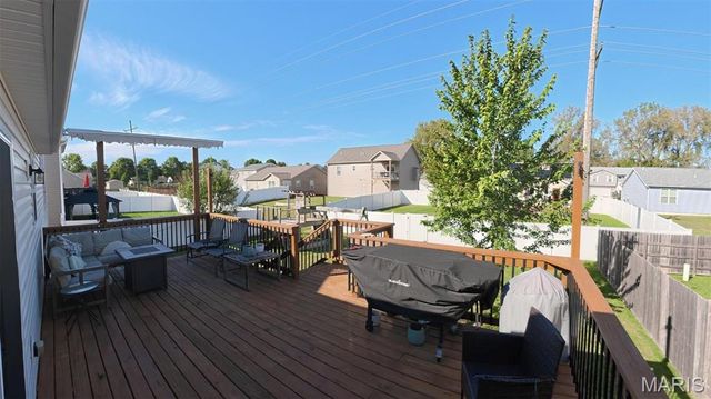 17 Faith Drive, Fairview Heights, IL 62208