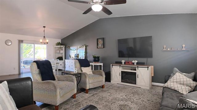17 Faith Drive, Fairview Heights, IL 62208
