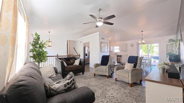 17 Faith Drive, Fairview Heights, IL 62208