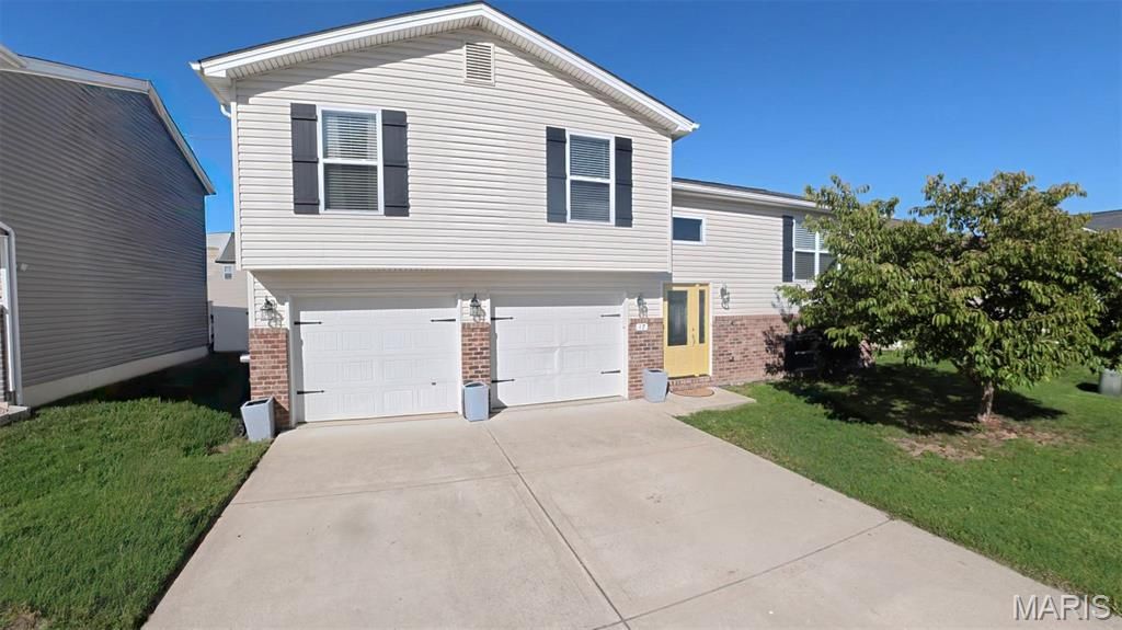 17 Faith Drive, Fairview Heights, IL 62208