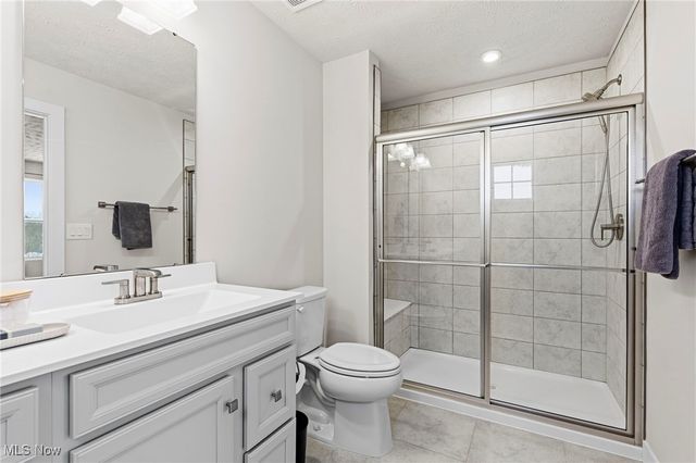 994 Bookman Avenue, Akron, OH 44312