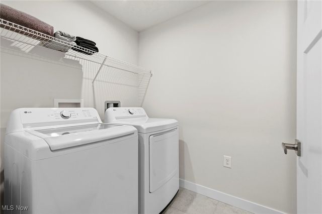 994 Bookman Avenue, Akron, OH 44312