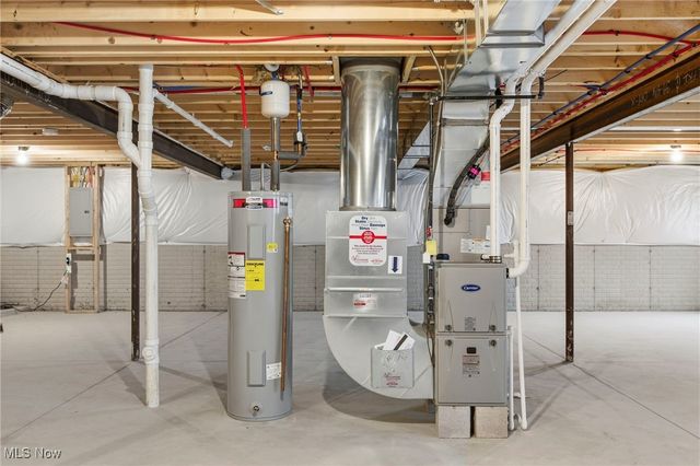 994 Bookman Avenue, Akron, OH 44312