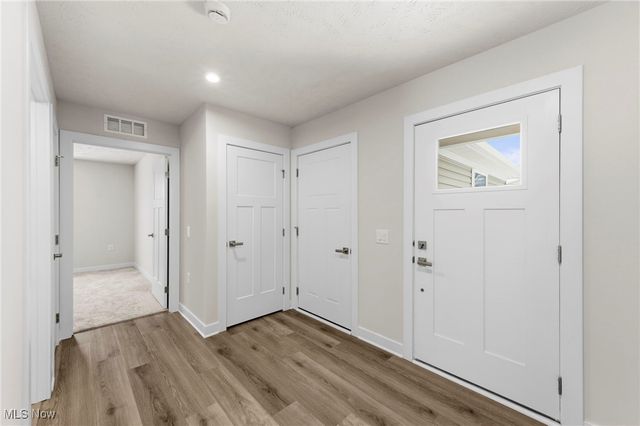 994 Bookman Avenue, Akron, OH 44312