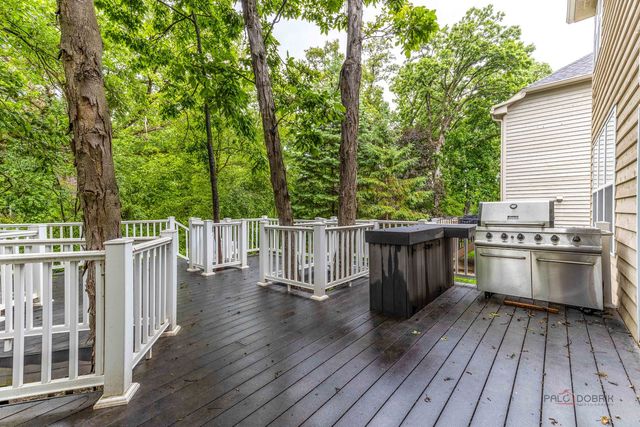 8095 Boulder Court, Long Grove, IL 60047