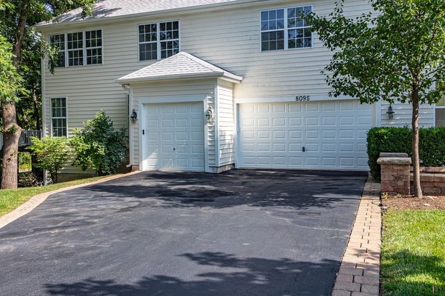 8095 Boulder Court, Long Grove, IL 60047