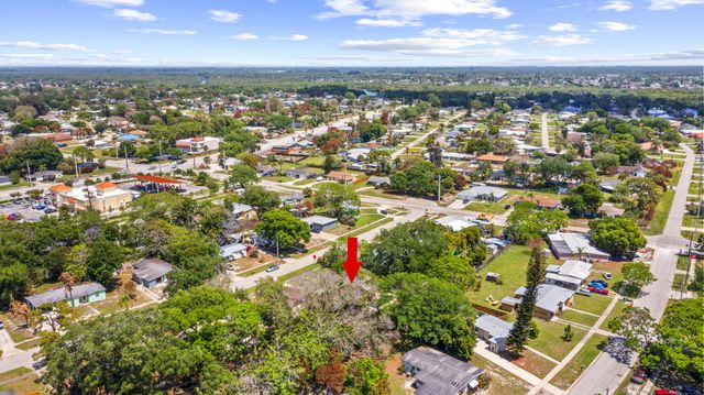 180 SE Serenata Court, Port St. Lucie, Port St Lucie, FL 34983