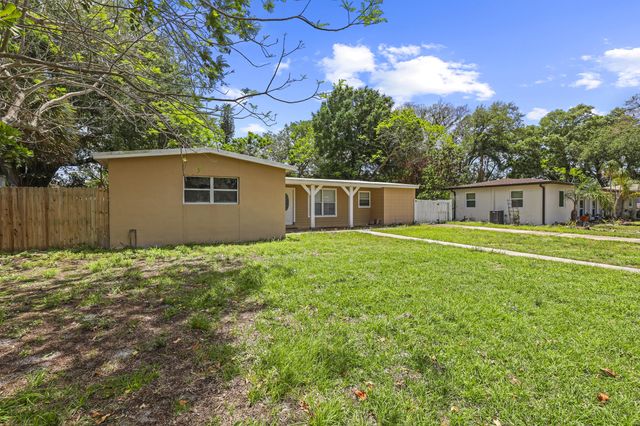 180 SE Serenata Court, Port St. Lucie, Port St Lucie, FL 34983