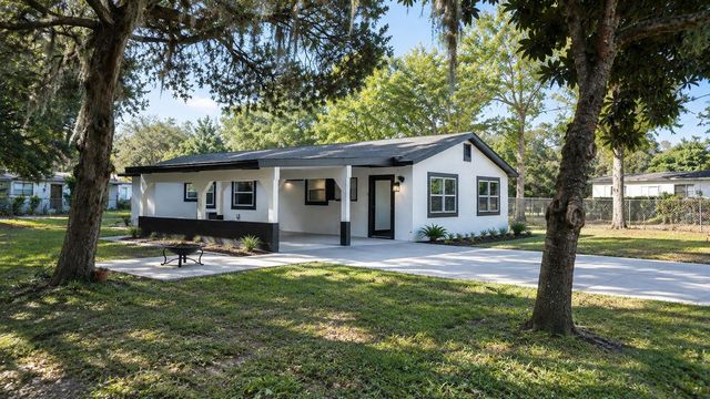 334 W BERESFORD ROAD, Deland, FL 32720