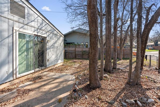 2408 La Casa DR, Austin, TX 78704