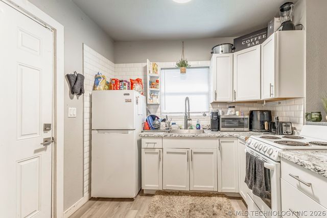 513 E Young Place, Tulsa, OK 74106
