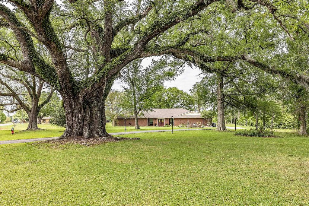 3902 Southdown Mandalay Road, Houma, LA 70360